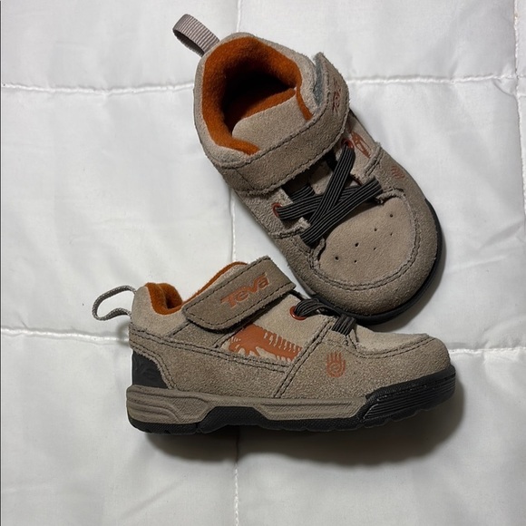 Teva Tan and Orange Baby Walker Sneakers with Velcro Strap - Picture 5 of 6